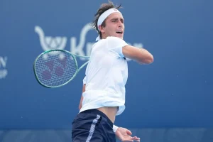 Etcheverry deja atrás el calvario norteamericano y debuta con una paliza en Flushing Meadows