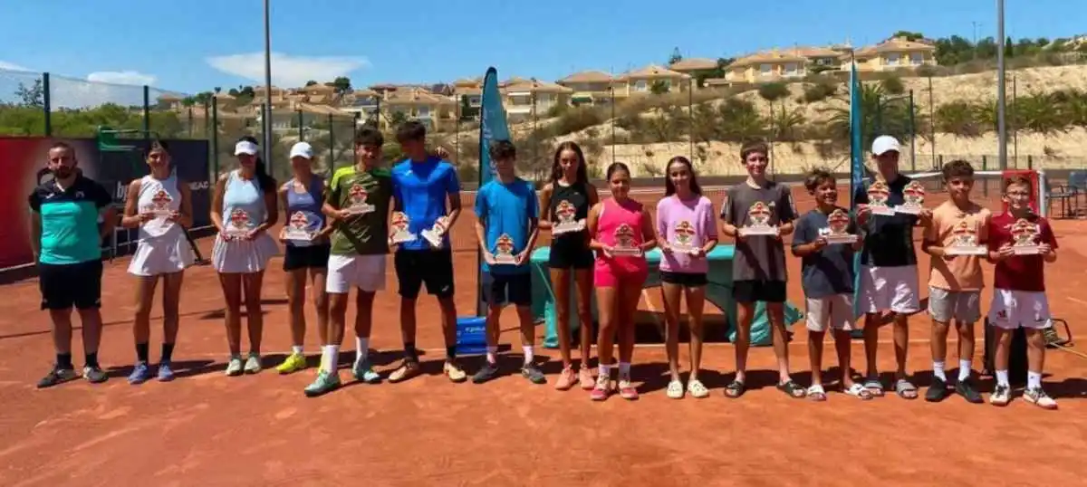 mas de un centenar de participantes en la exitosa segunda edicion del as young tour slam de monteprincipe