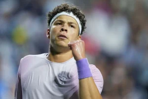 Shelton apaga el fuego de Fonseca y se planta entre los ocho mejores de Montreal