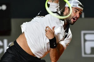Berrettini elimina a Wawrinka en el US Open con un demoledor 6-0