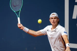 La venganza despiadada de Bonzi deja afuera a Buse en el US Open