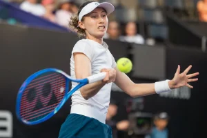 Intratable: Bucsa se sumerge entre las cuatro mejores del Guadalajara Open