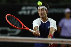 Francisco Comesaña se ahoga en la orilla y se despide del US Open