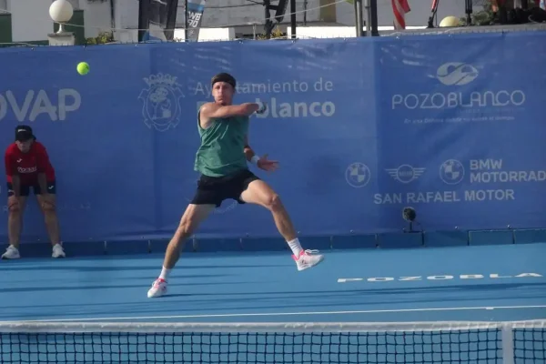 Ivashka se proclama campeón en Shanghai tras una final que pudo caer de cualquier lado