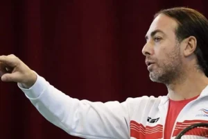 “Uno vive para enfrentarse a los mejores del mundo”: Massú y un mensaje contundente antes de recibir a España por la Copa Davis