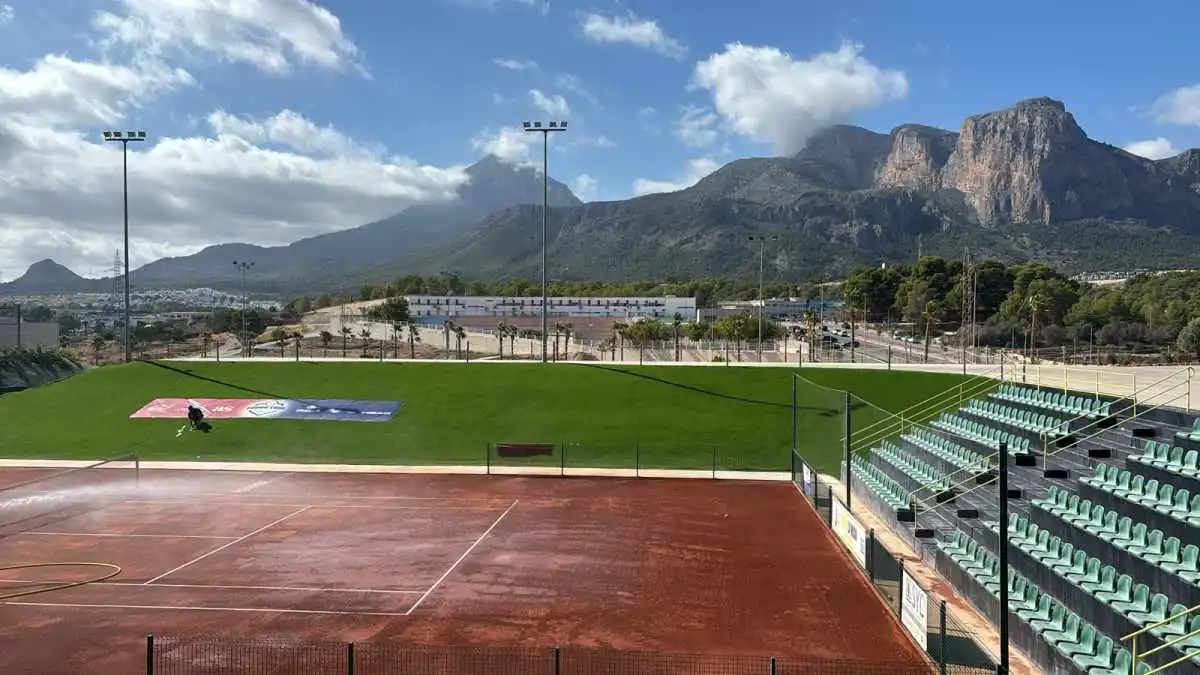 as young tour slam la nucia: empieza el ultimo mes de competicion antes del master final