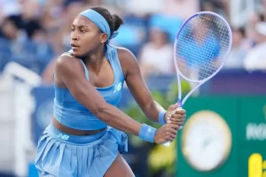Coco Gauff dice adiós a Pekín tras caer con claridad ante Mertens