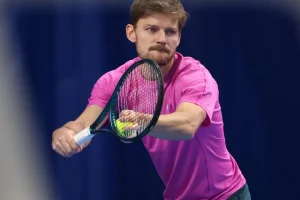Goffin hace rugir a Bruselas y honra su última función como profesional
