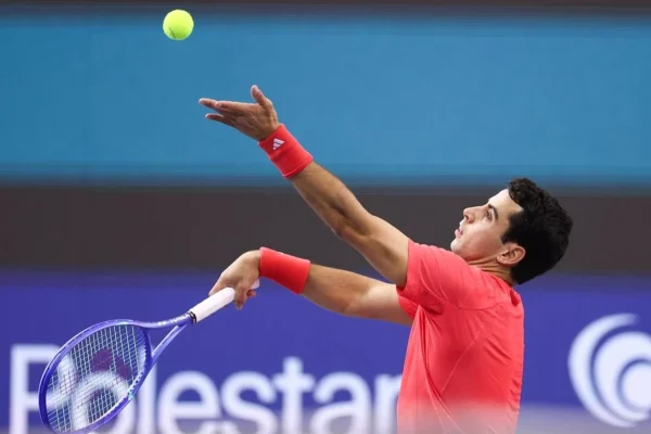 El Mágico se pasea por Tokio: Doble 6-1 y boleto a los cuartos de final