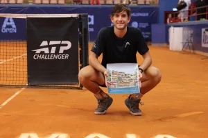 Dos al hilo: Passaro remonta y vence en la definición del Maia Open