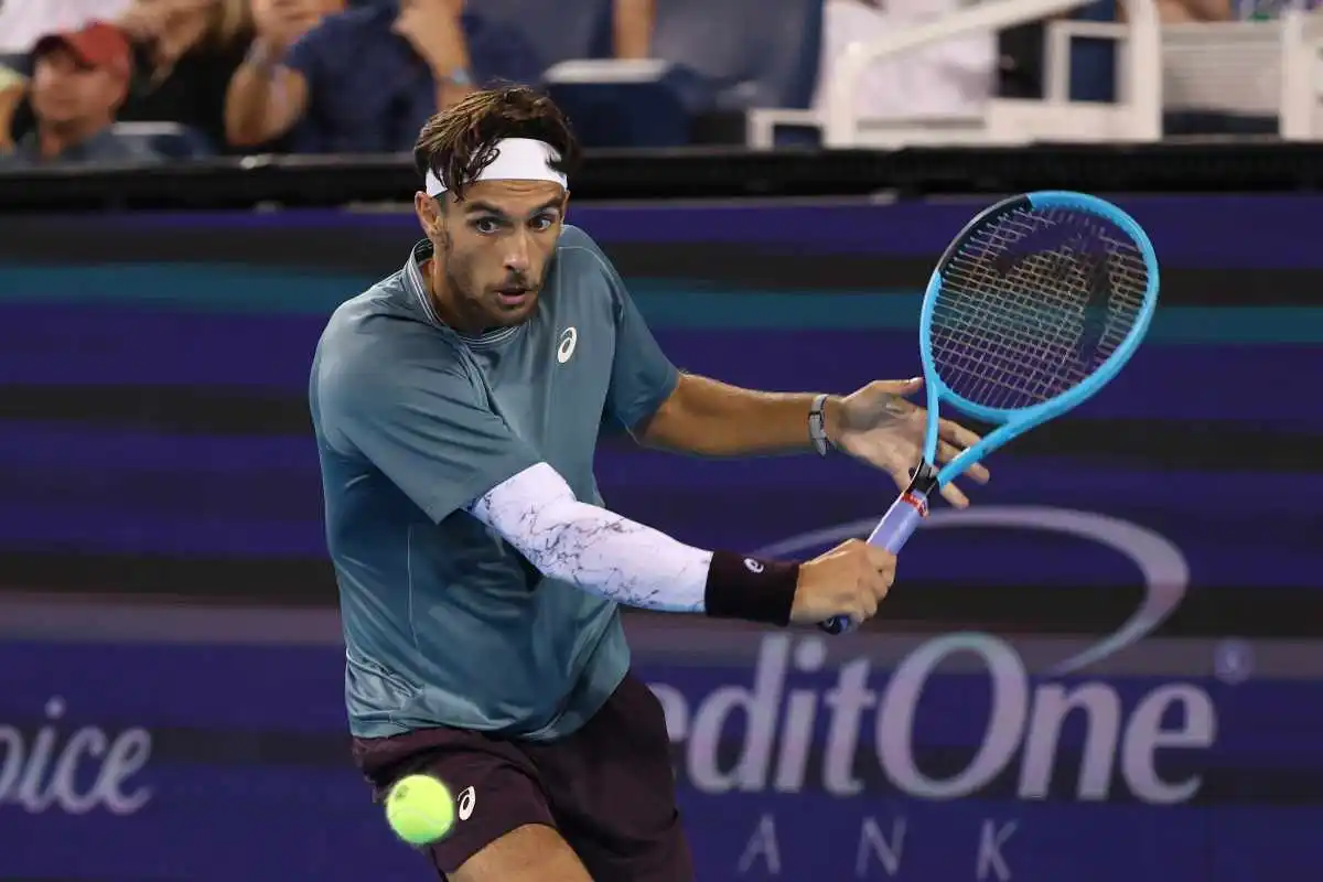 que lesión ha apartado a musetti del atp de tokio