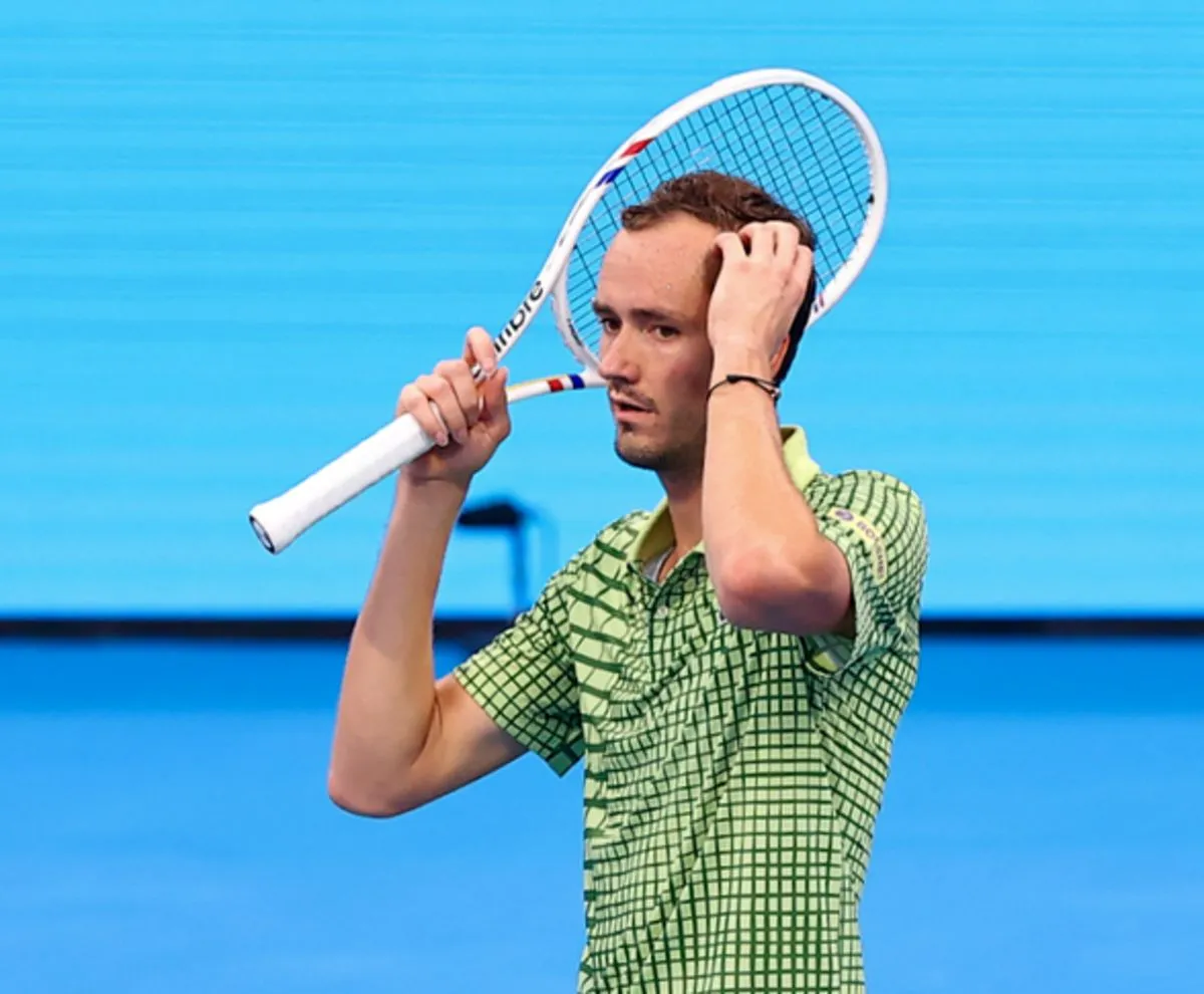 que ocurrió con medvedev en las semifinales del china open