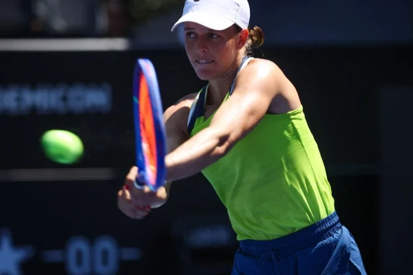 Quevedo se topa con una realidad adversa en el WTA de Osaka
