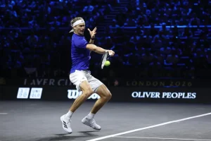 Alexander Zverev alarga su racha triunfal doblegando a Norrie en su debut en Pekín